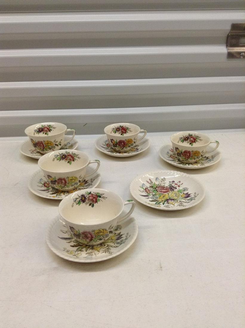 Johnson Bros England Windsor Ware Garden Bouquet  cups (1 of 1)