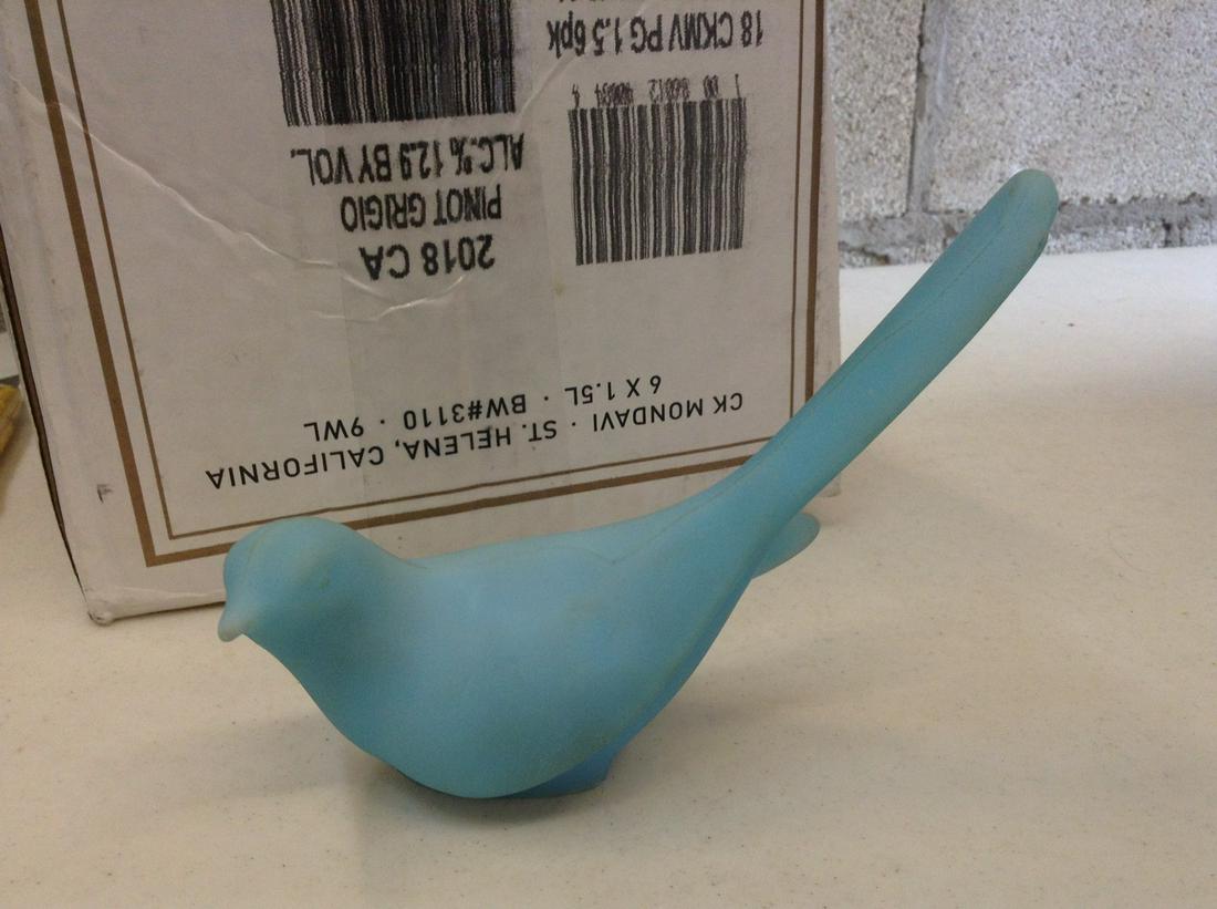 Blue Bird statue: Blue Bird statue