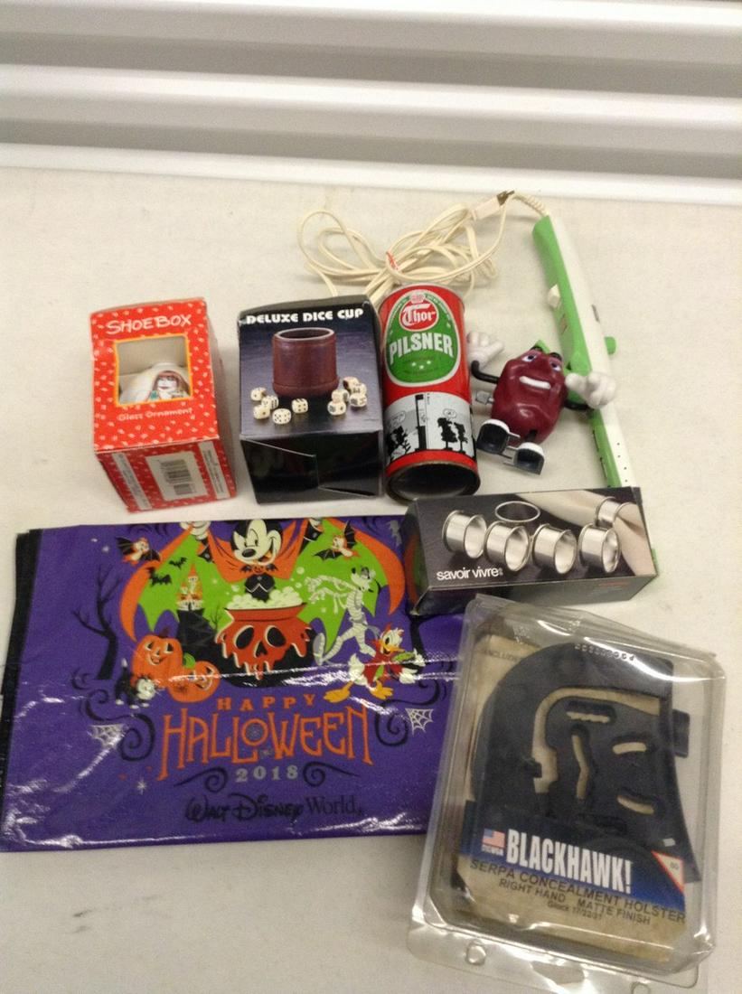 Halloween Bag, Deluxe Dice Cup, Shoebox Christmas (1 of 1)