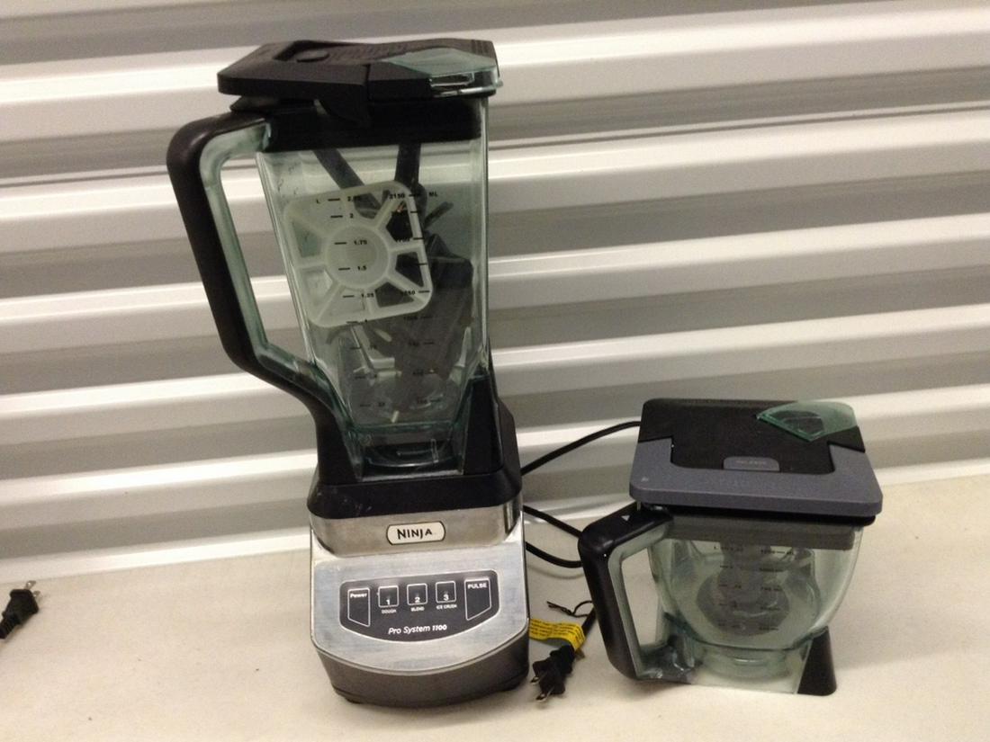 Ninja Blender (1 of 1)