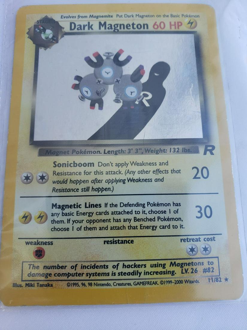 Pokemon Dark Magneton reverse holo card (1 of 1)