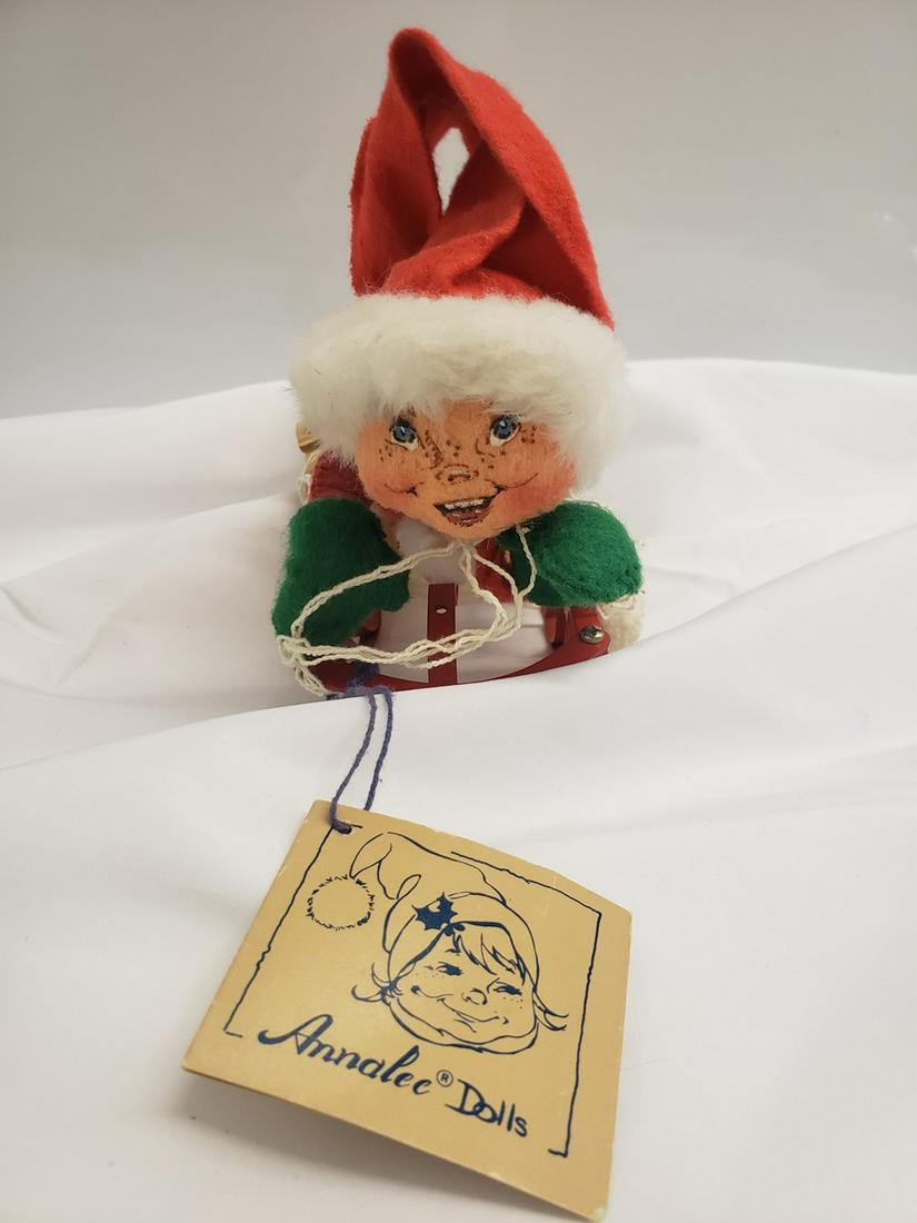annalee doll with tag (1 of 1)