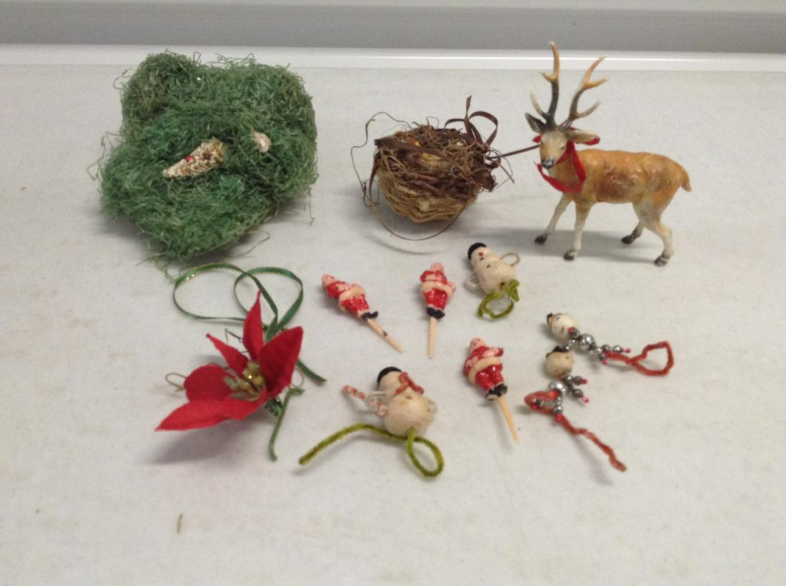 Lot of early Christmas items (1 of 1)