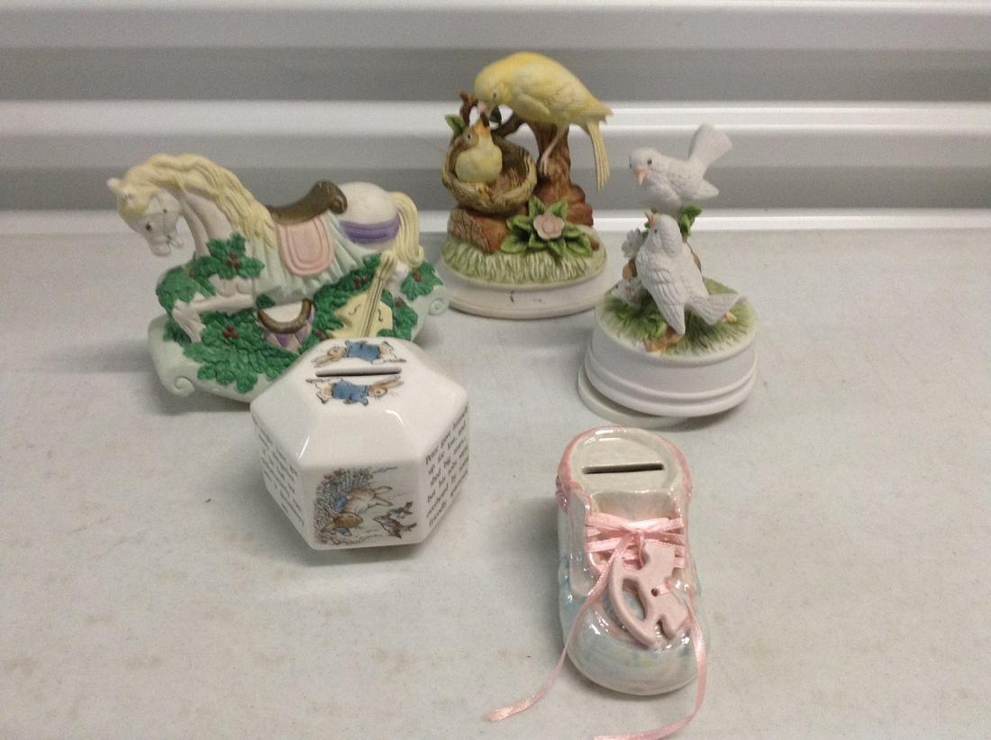 Wedgewood Peter Cottontail Bank, Music Boxes and more (1 of 1)