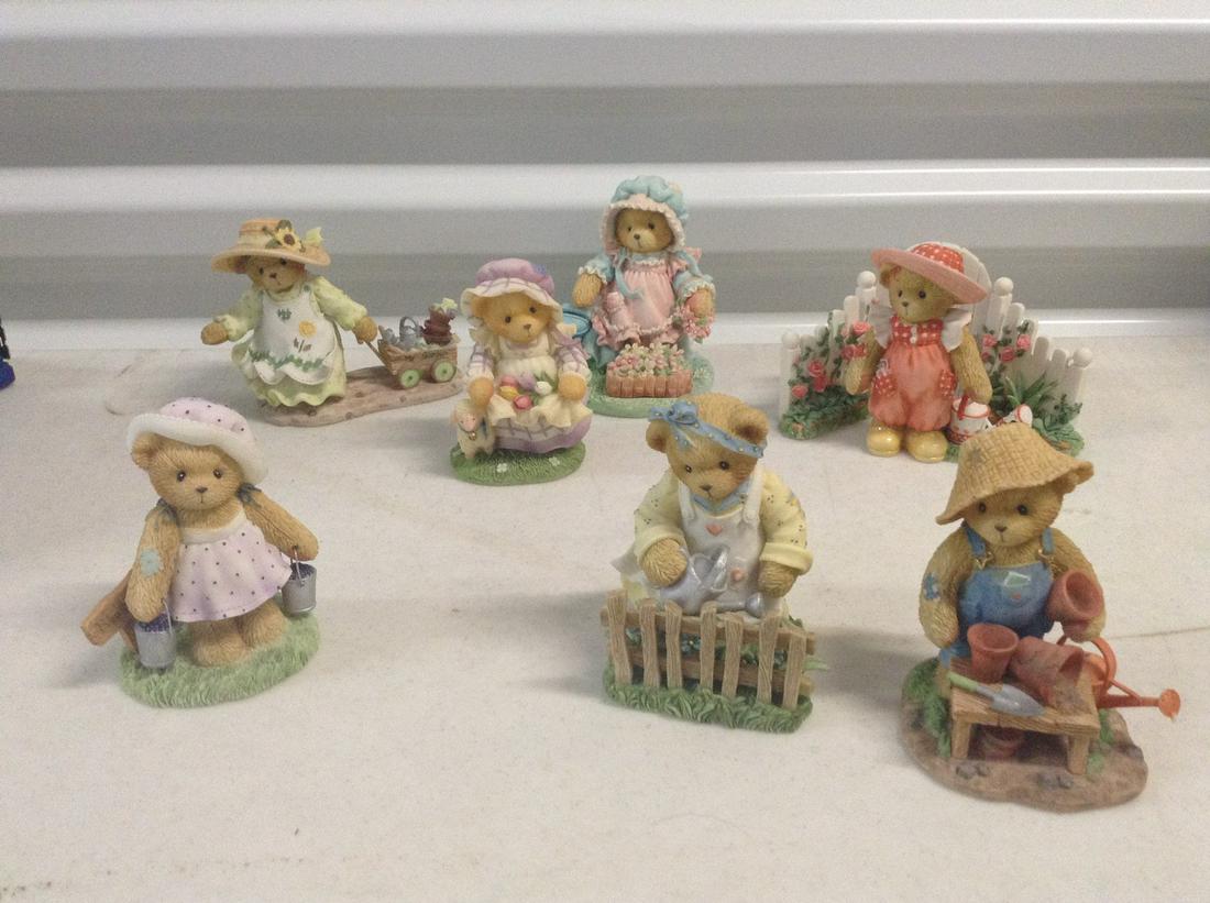 Lot of Signed and numbered Cherished Teddies: Lot of Signed and numbered Cherished Teddies