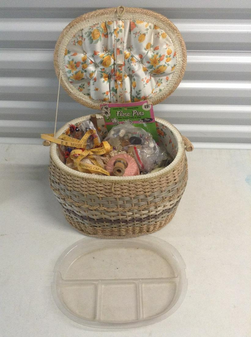 Sewing basket full of vintage sewing and more: Sewing basket full of vintage sewing and more