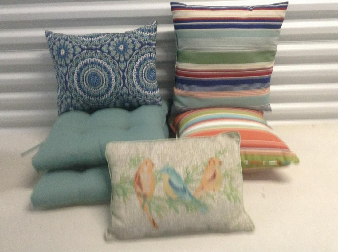 Large lot of outdoor patio chair cushions (1 of 1)