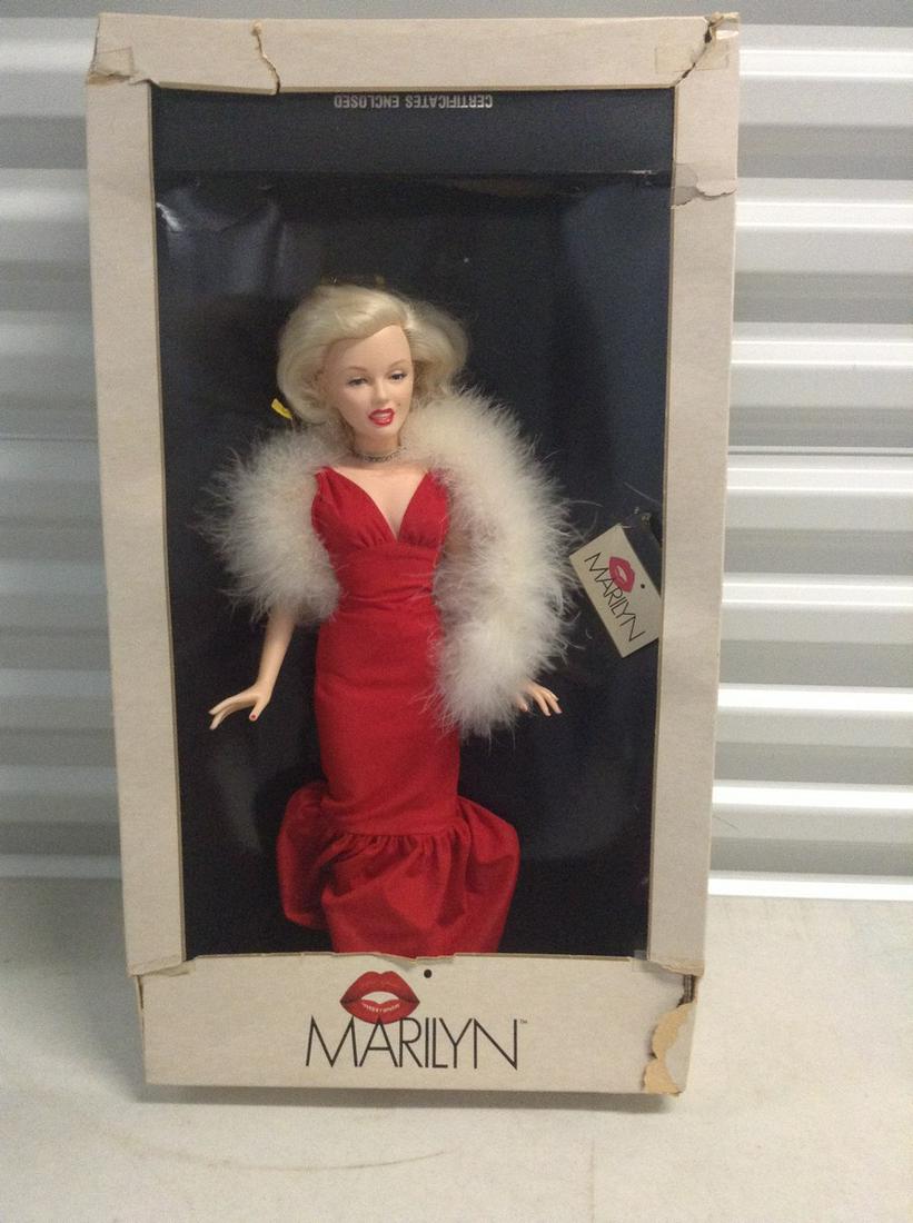 Marilyn Monroe Doll in box doll 19" tall (1 of 1)