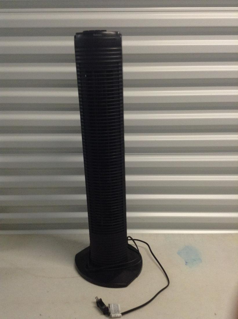Holmes tower fan (1 of 1)