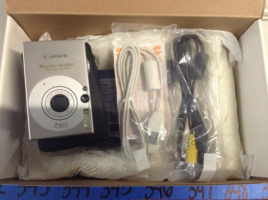 Canon PowerShot SD1000 Camera (1 of 1)