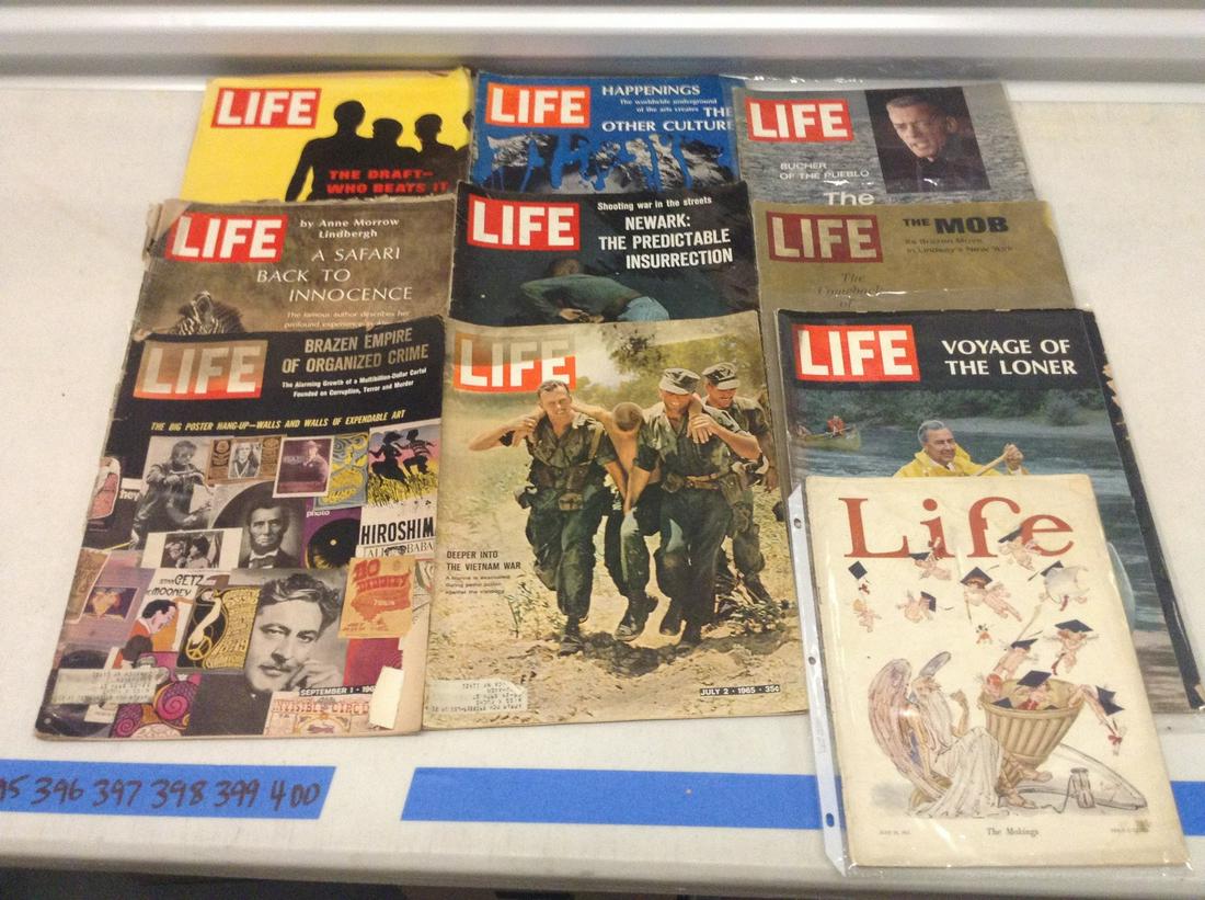 Large lot of 1960s Life Magazines (1 of 1)