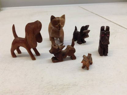 Lot of carved wooden animals tallest 2 1/2": Lot of carved wooden animals tallest 2 1/2"