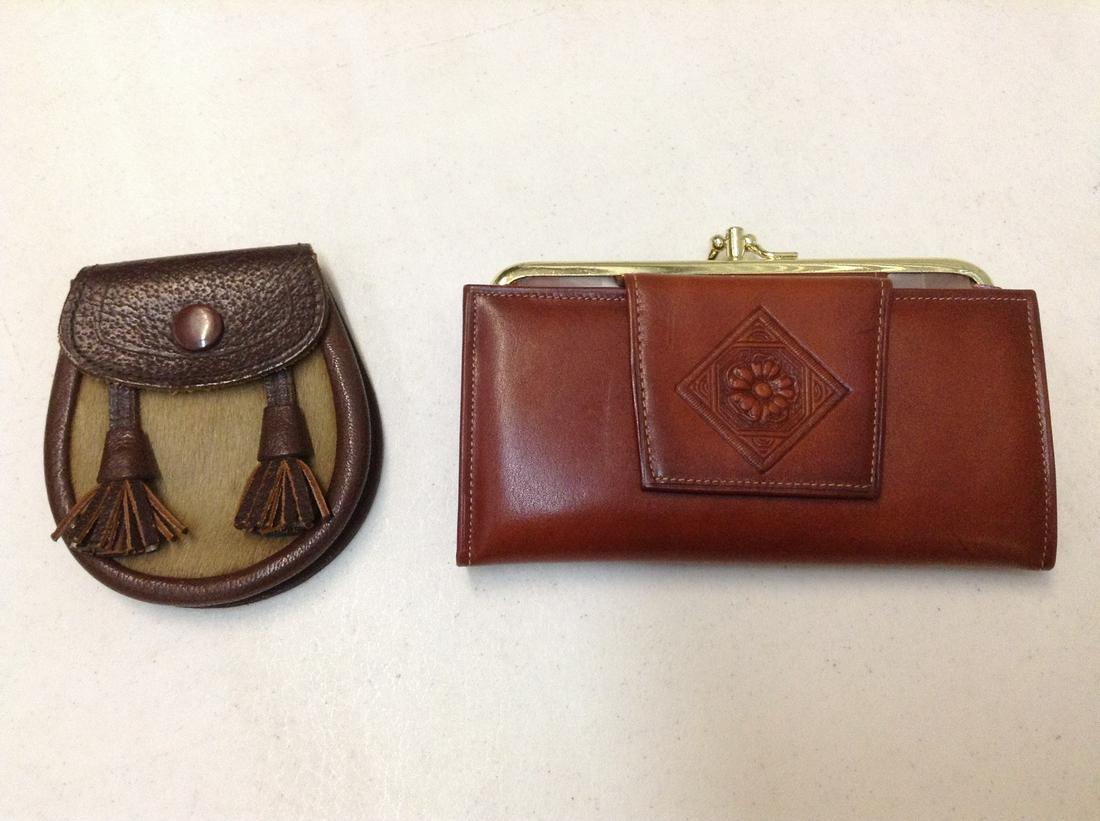 Vintage Di Lido Sundance Cowhide Wallet and Real: Vintage Di Lido Sundance Cowhide Wallet and Real Leather and fur Made in Scotland small satchel