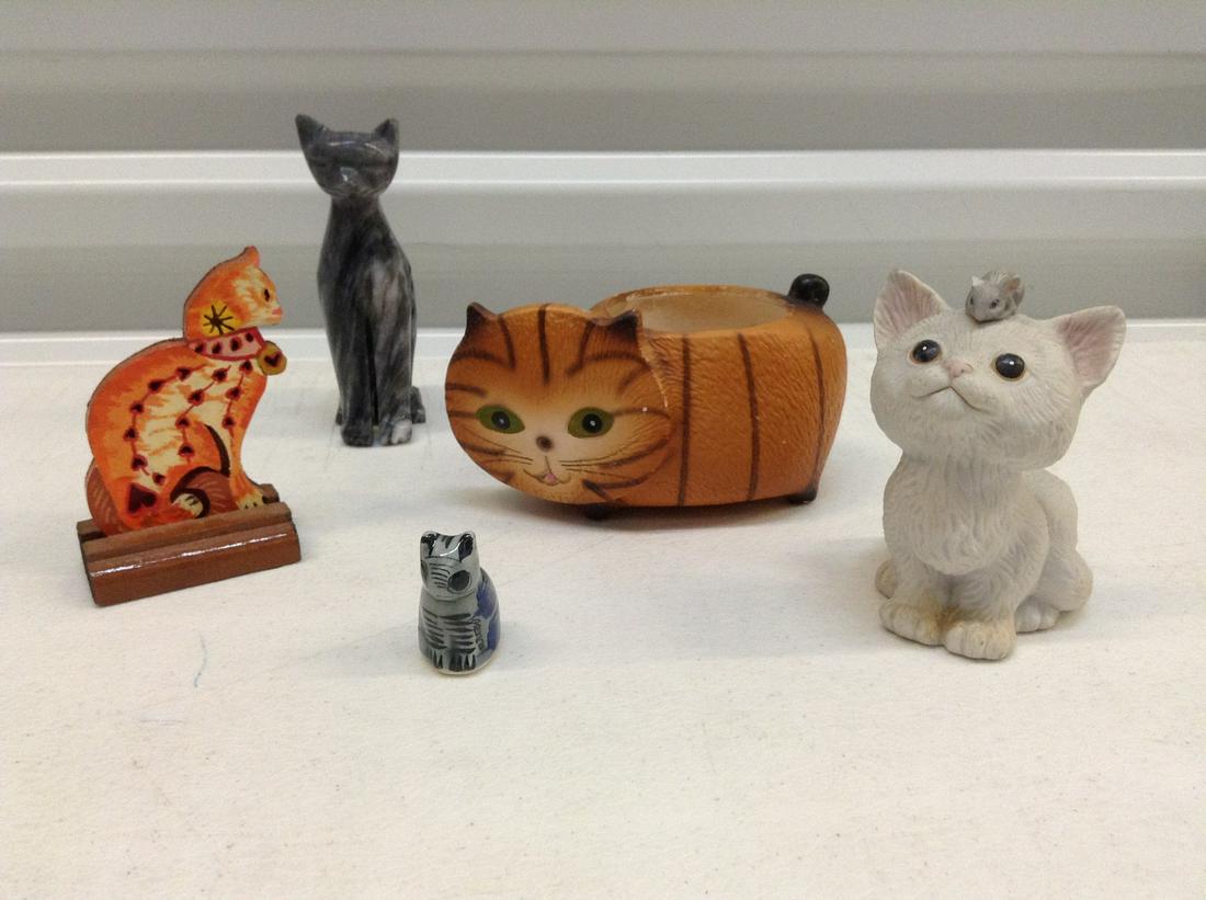 Lot of Vintage Cat Figurines - Marble and others (1 of 1)