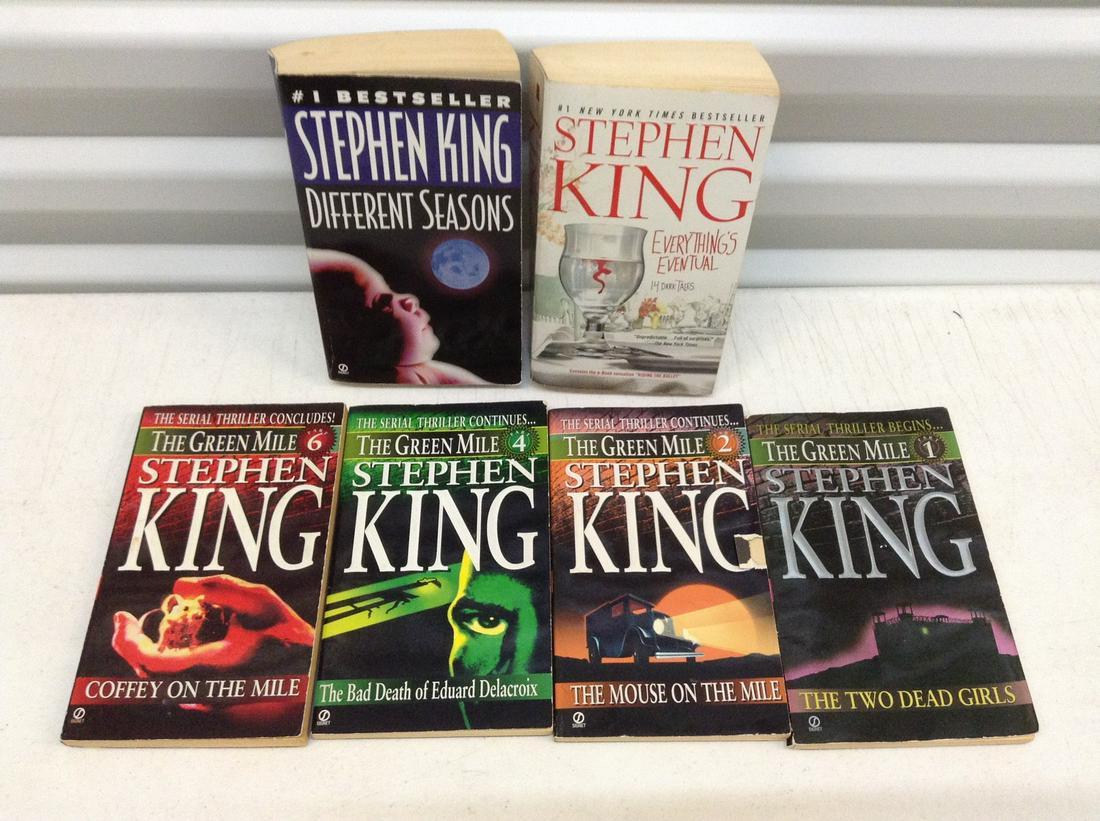Lot of Stephen King Books (1 of 1)