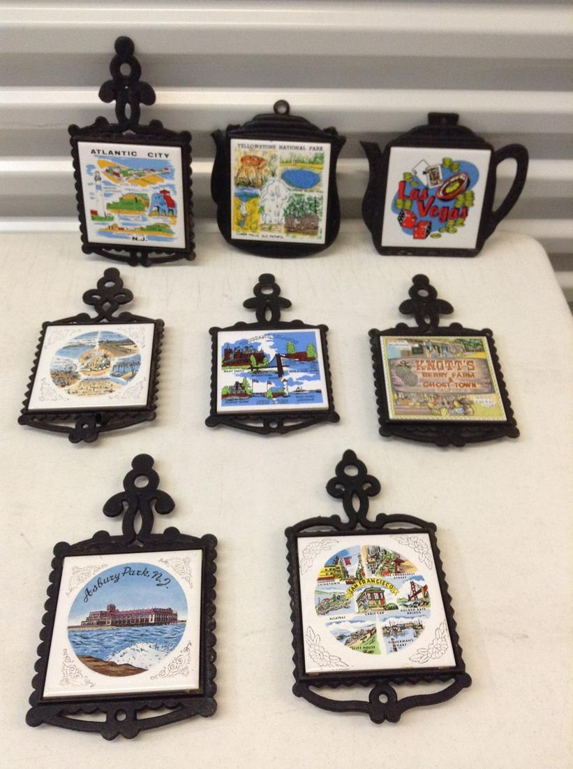 Large lot of vintage trivets: Large lot of vintage trivets