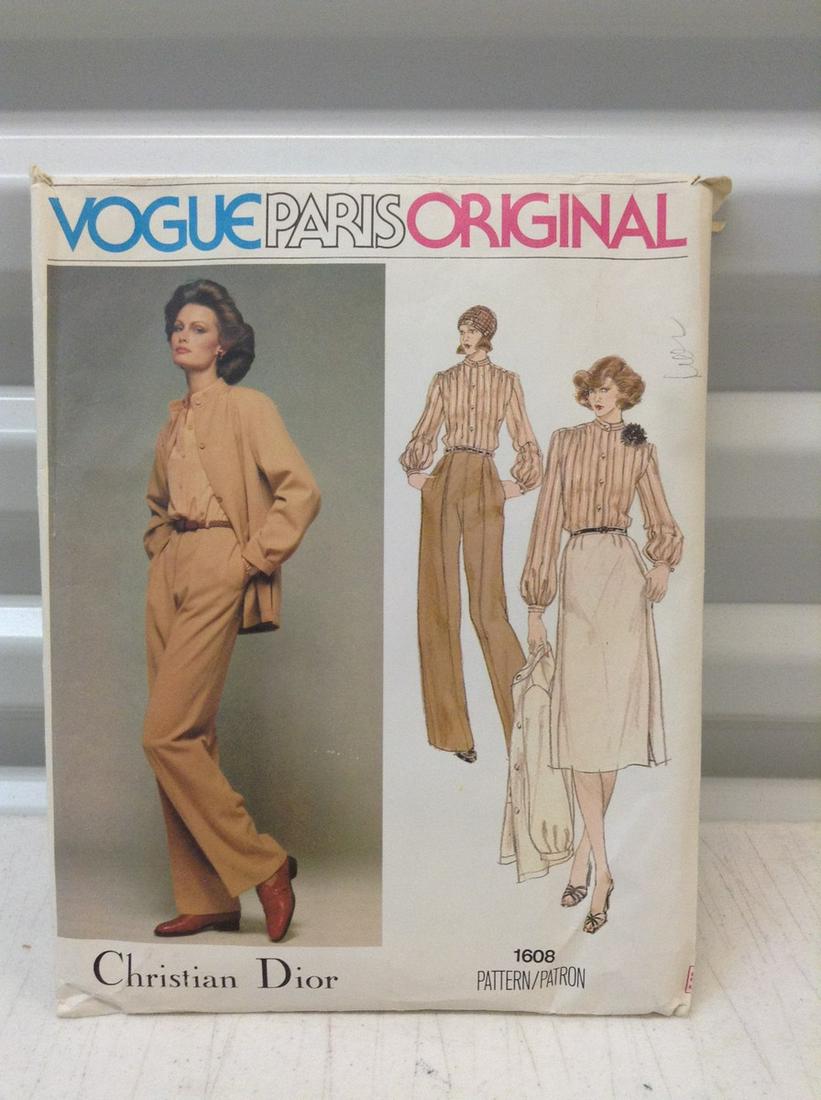 Vintage Vogue Paris Christian Dior Sewing Pattern (1 of 1)