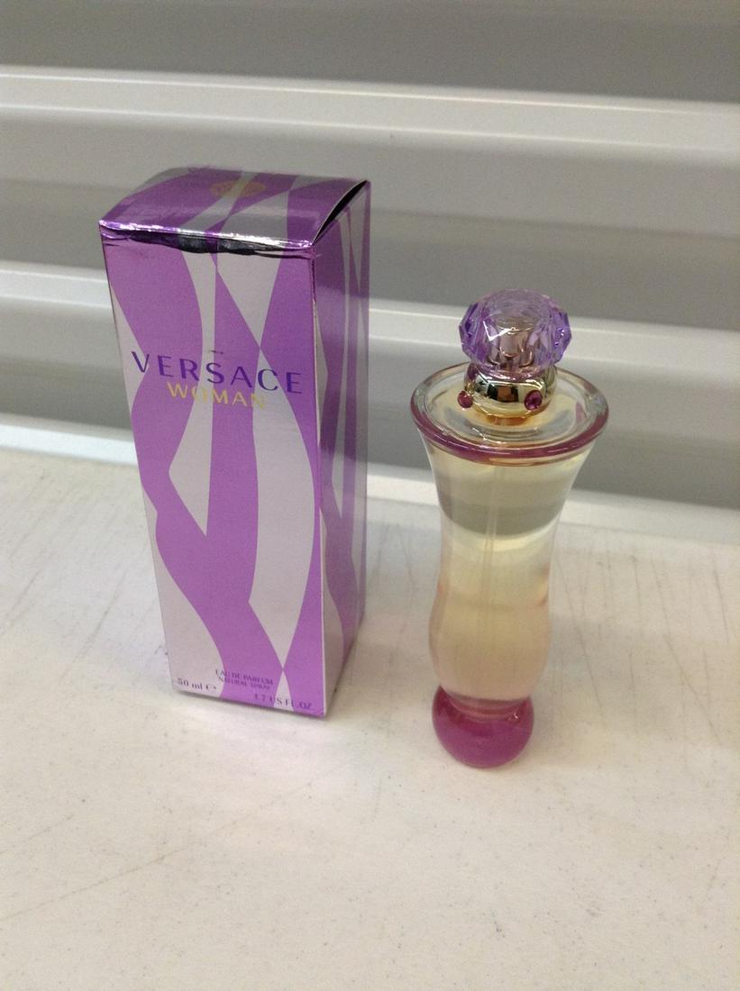 Full Bottle Versace Woman Perfume NIB 1.7oz (1 of 1)