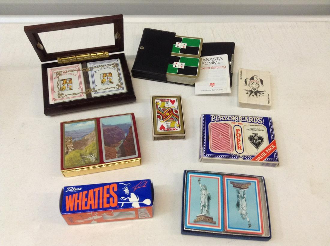 Large lot of Vintage Playing cards and Tiger Woods (1 of 1)