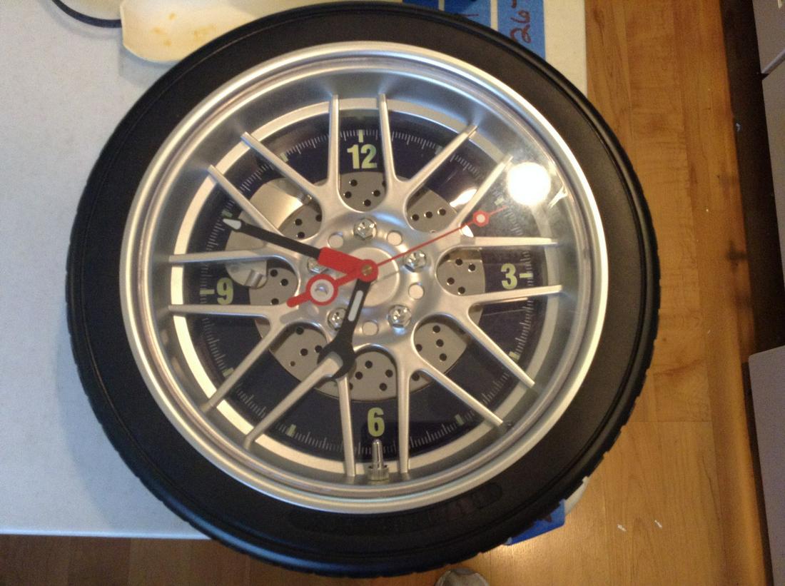 Tire Clock (1 of 1)