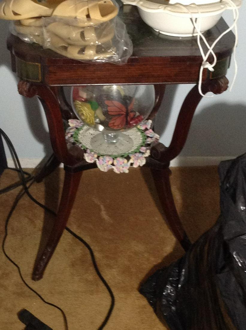 Leather Top End Table No Contents (1 of 1)