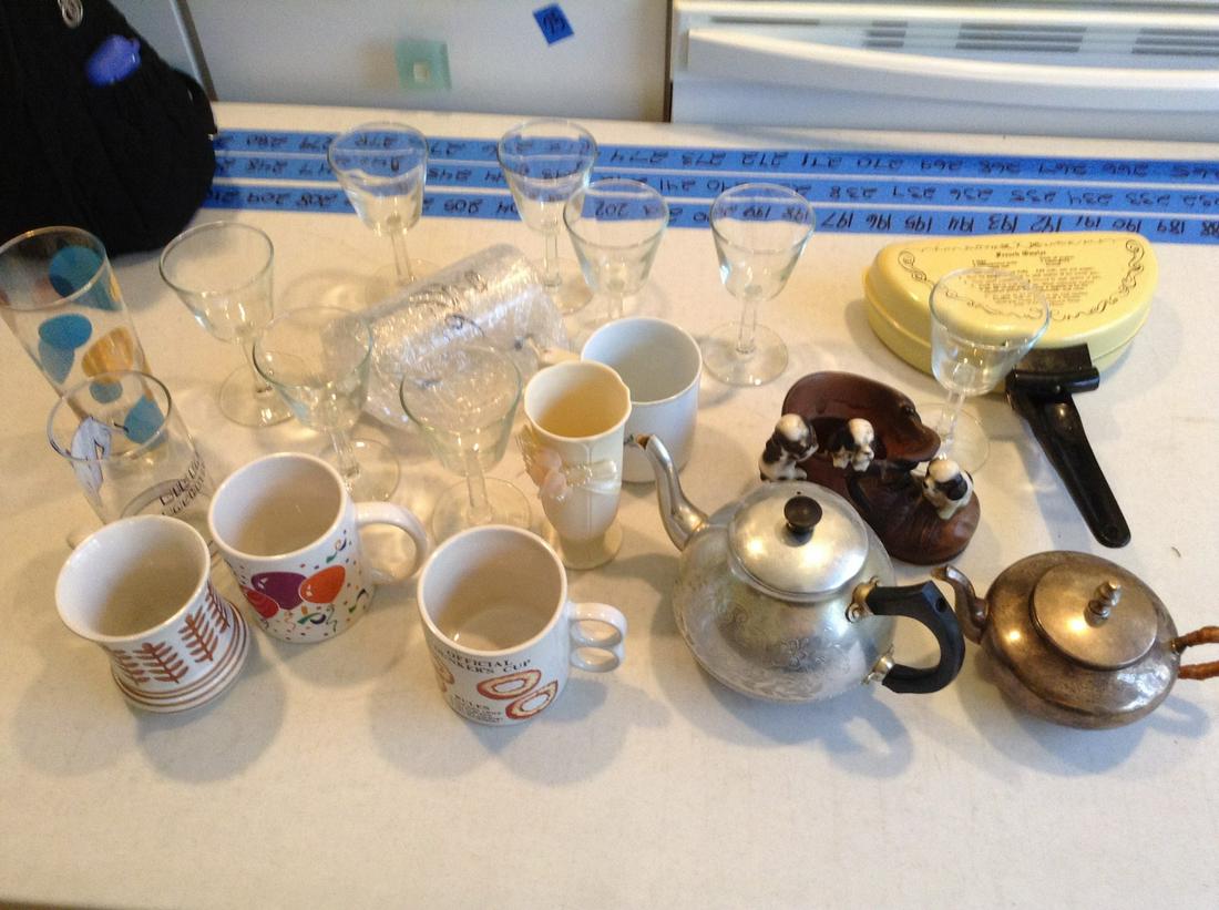 Lot of Mugs, Glasses, Teapot, and More: Lot of Mugs, Glasses, Teapot, and More