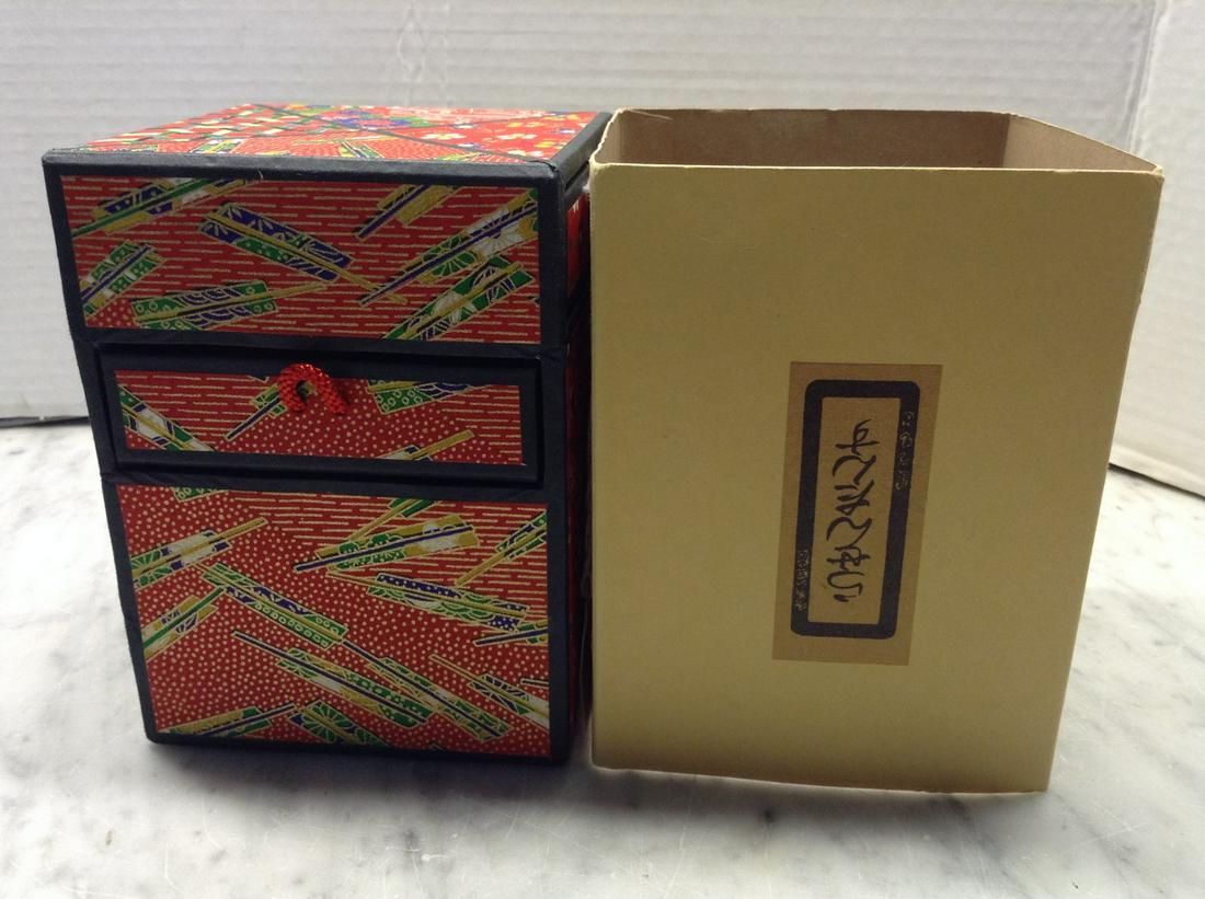 Newark Museum Japanese Toy Box (1 of 1)