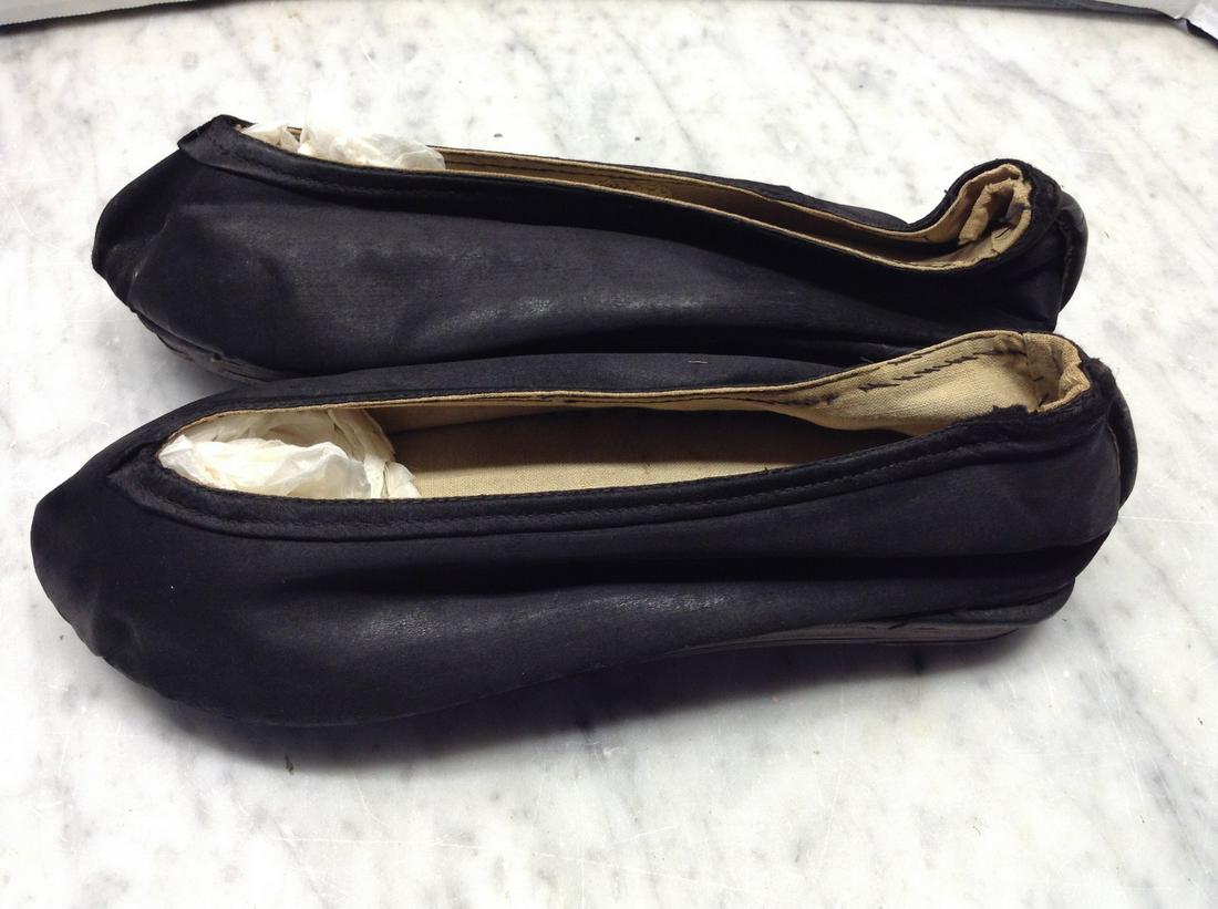 Newark Museum Chinese Shoes (1 of 1)