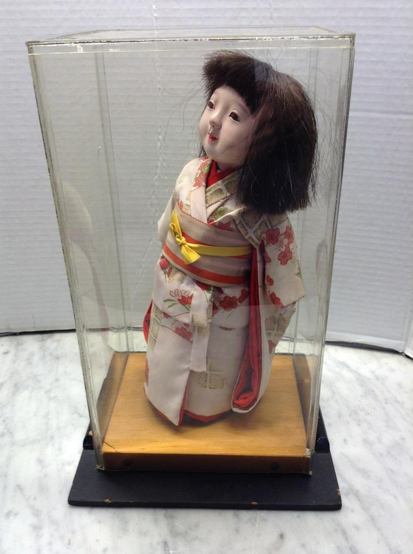 Newark Museum Chinese Doll in Case (1 of 1)