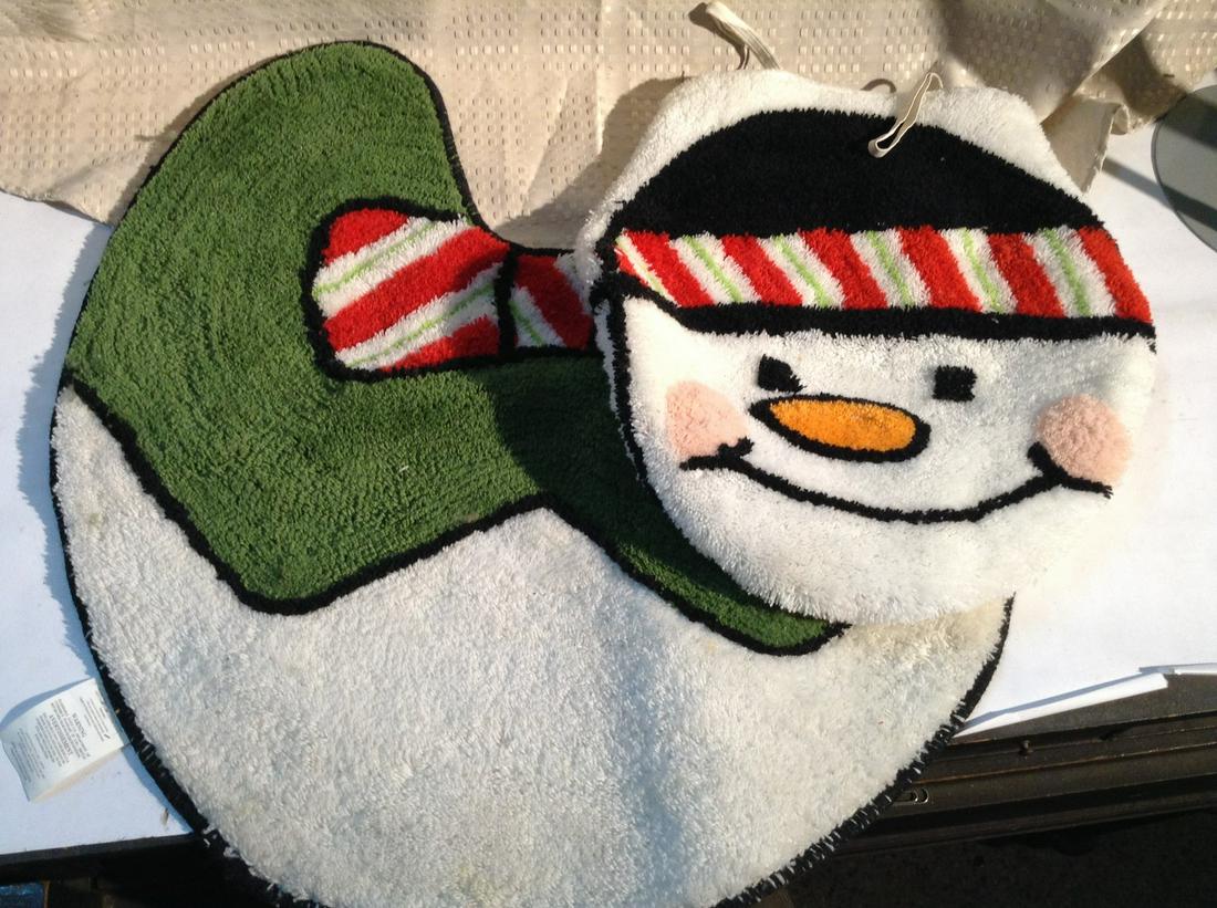 Christmas Toilet Seat Cover and Bathroom Mat (1 of 1)