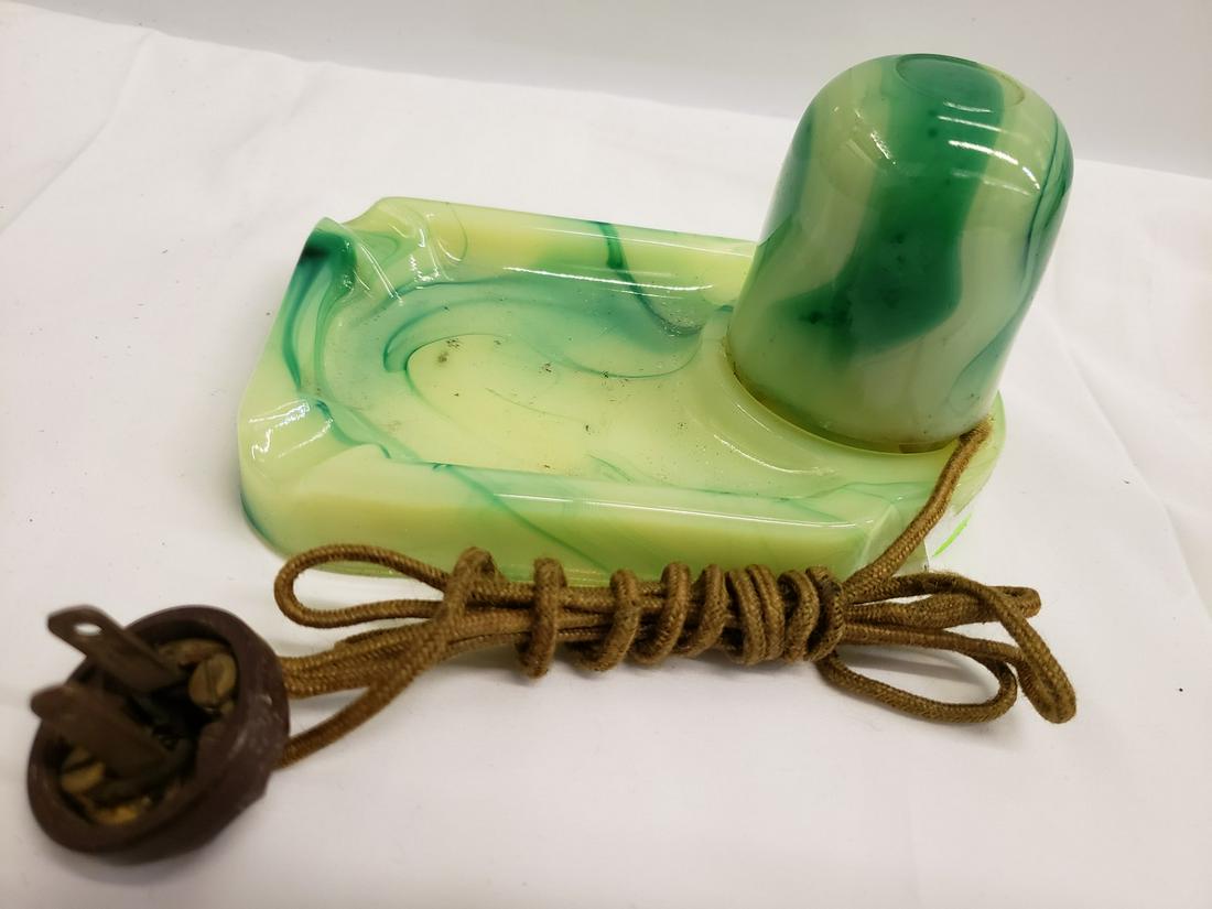 Vintage green/white akro agate slag electricc lighter: Vintage green/white akro agate slag electric lighter with ashtray