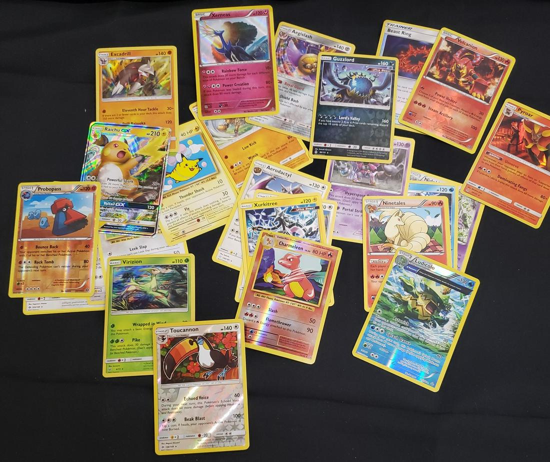 Lot of Pokemon cards - foils and non foils (1 of 1)