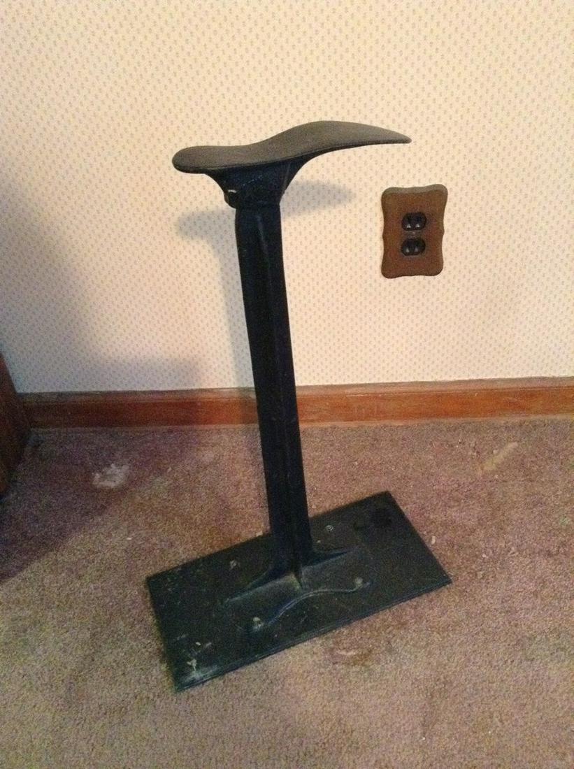 Cobbler tool 24" tall (1 of 1)