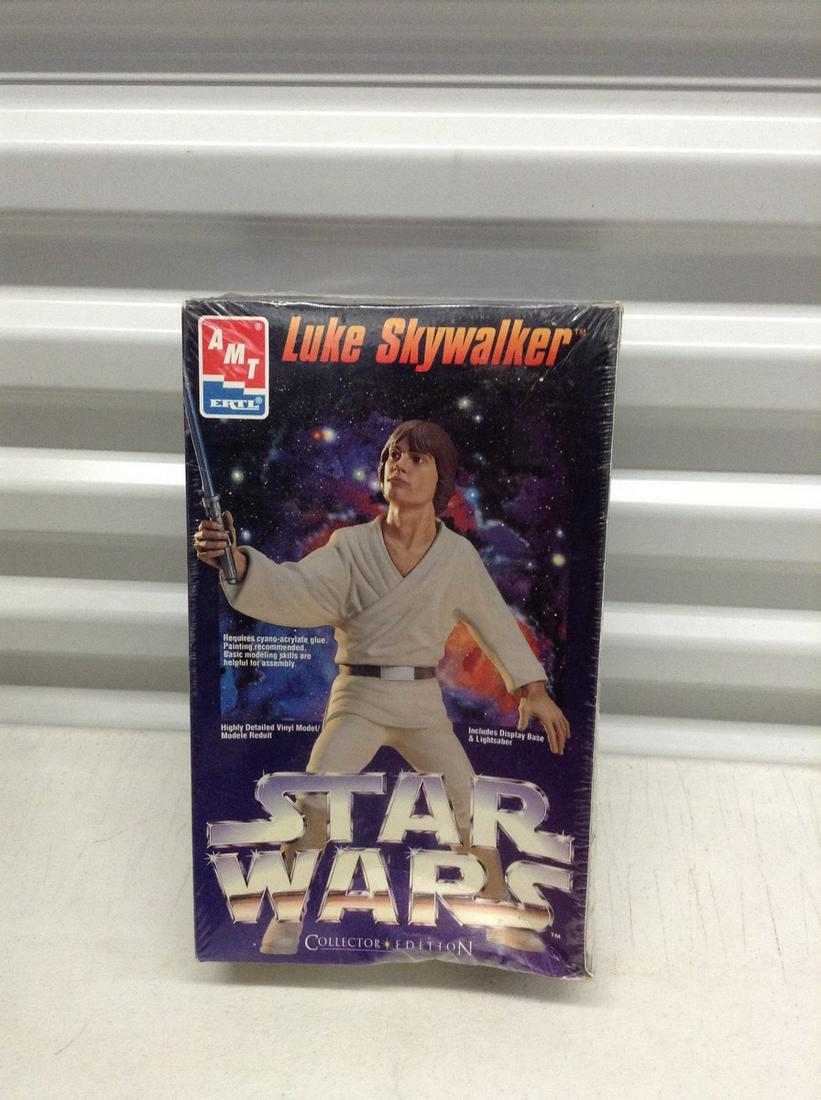 Star Wars Luke Skywalker Model Kit Still Sealed (1 of 1)