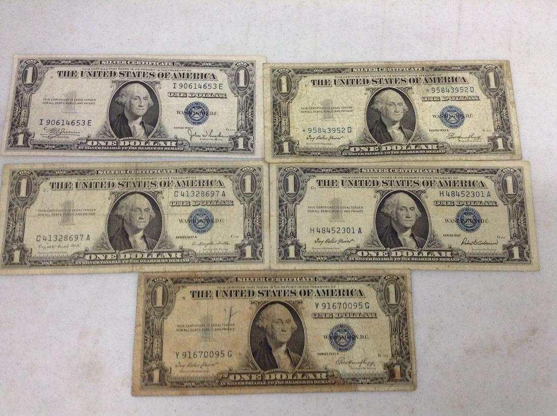 Lot of Silver Certificates: Lot of Silver Certificates