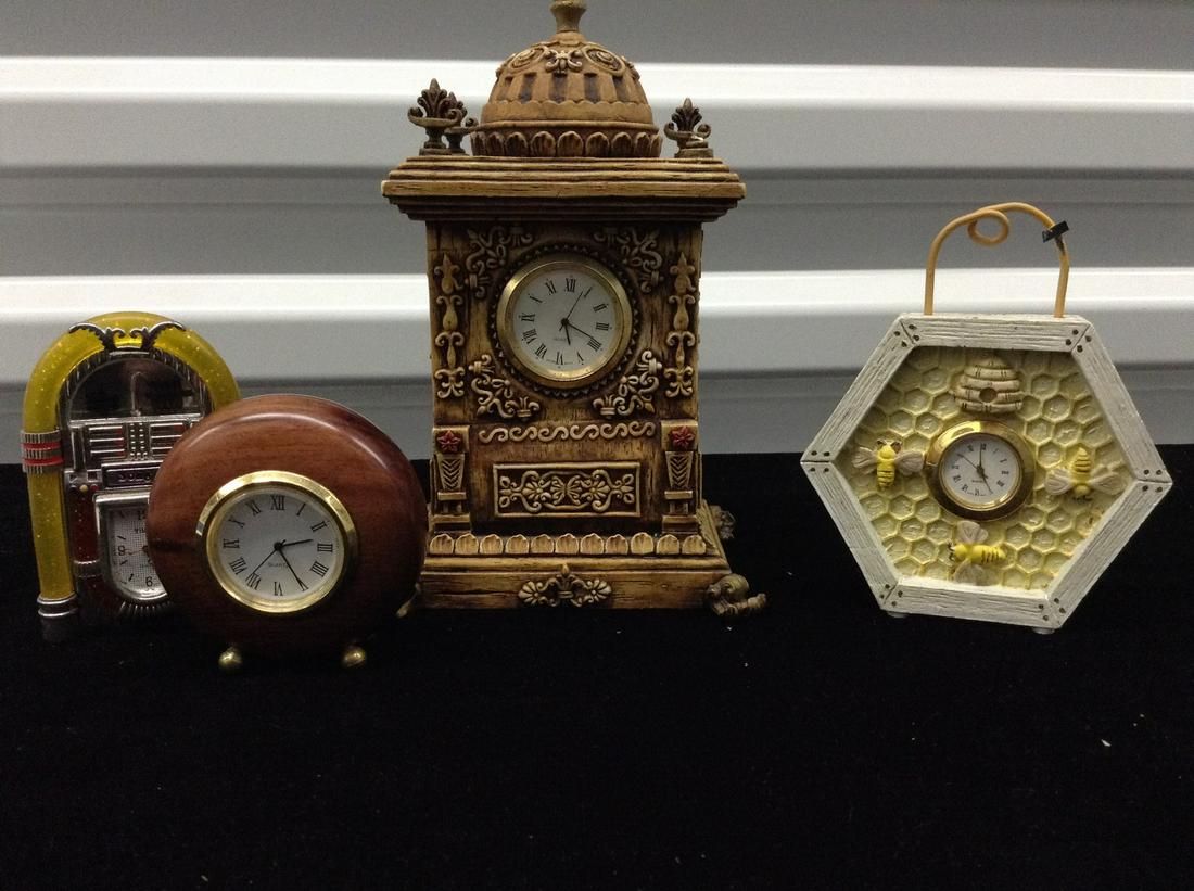 Lot of Decorative Clocks: Biggest is 7 in.