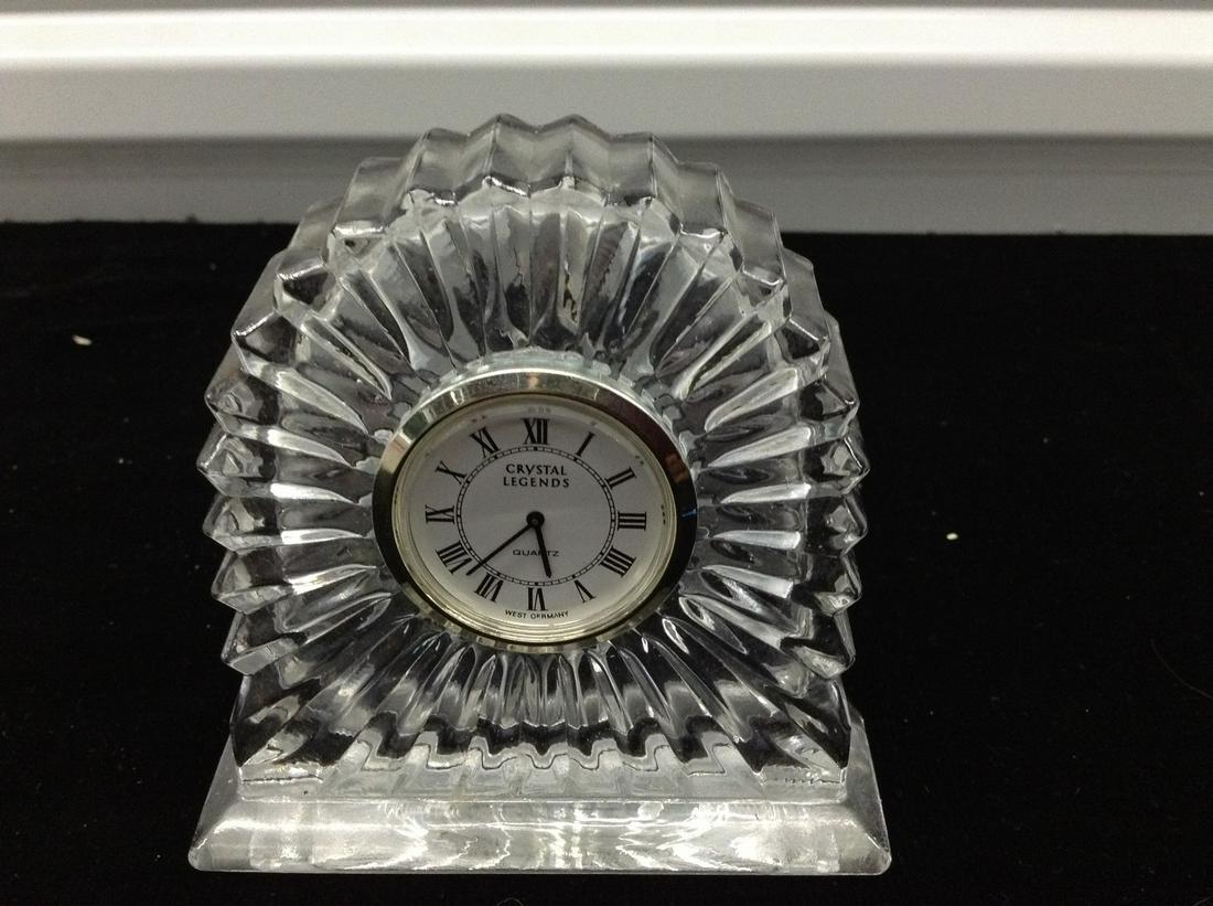 Crystal Legends Quartz Clock (1 of 1)