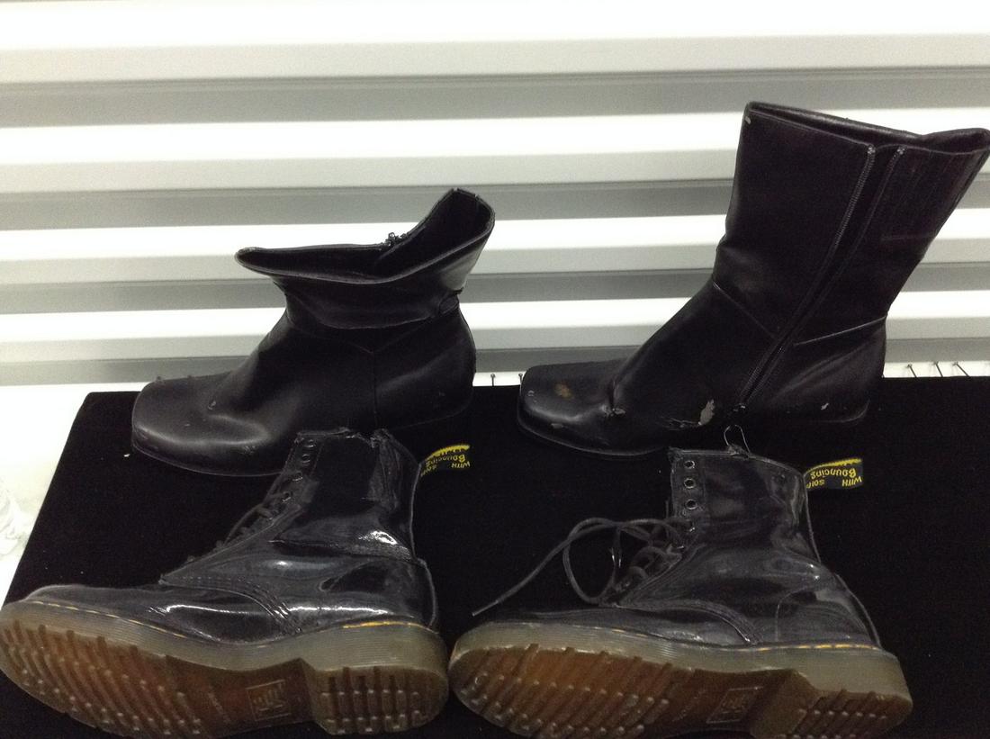 Box of Shoes Size 7 and 10 with box: Box of Shoes Size 7 and 10 with box