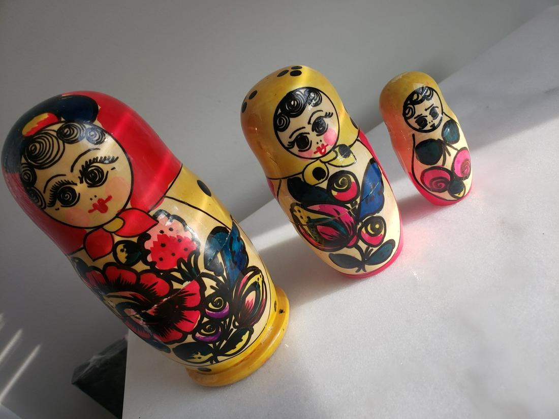 Set of Russian nesting dolls - this is made of wood and: Set of Russian nesting dolls - this is made of wood and hand painted