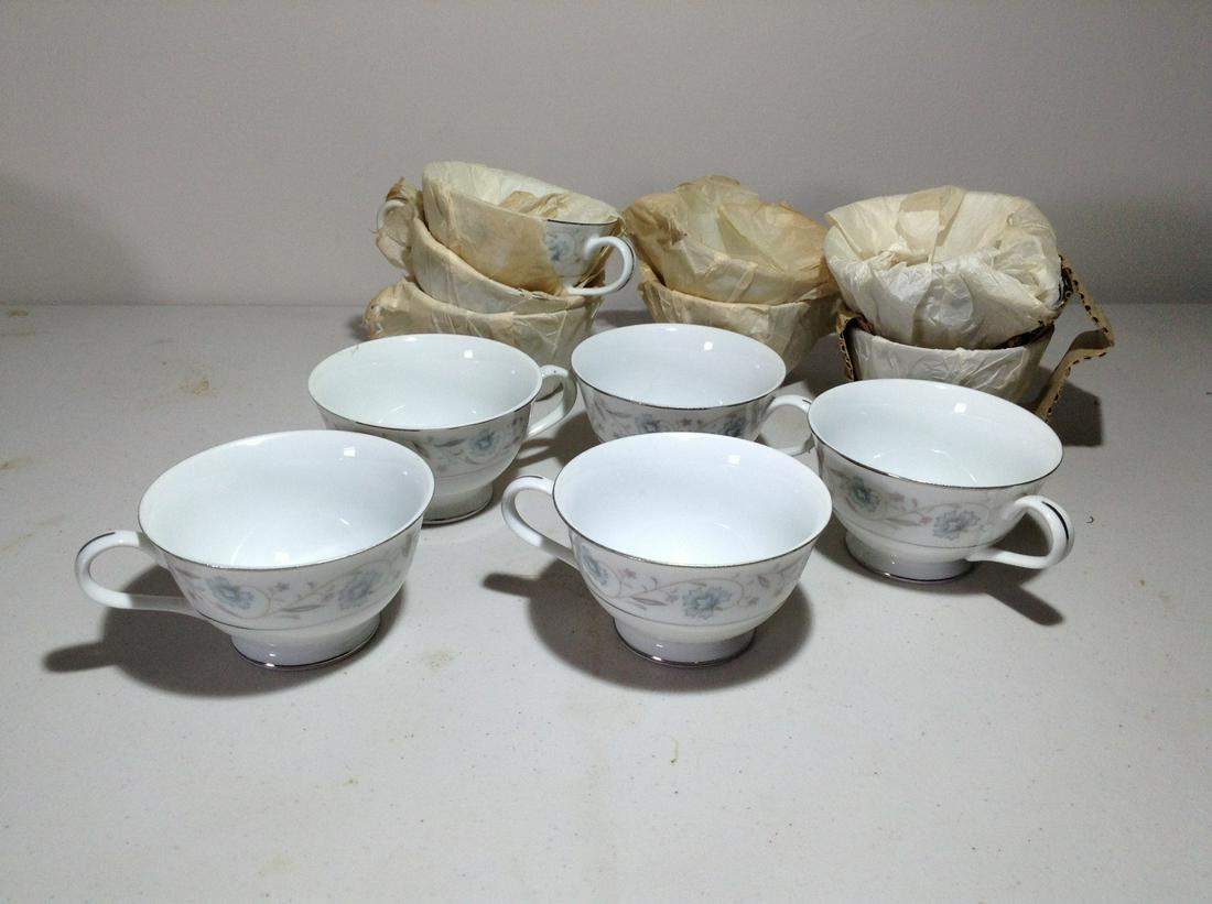 Set of 12 Made in Japan "English Garden" Fine China (1 of 1)