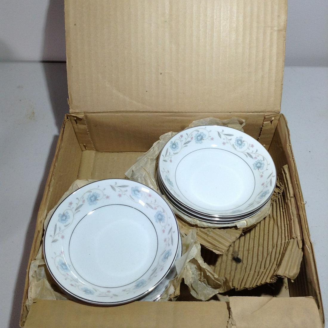 Set of 12 Made in Japan "English Garden" Dessert bowls (1 of 1)