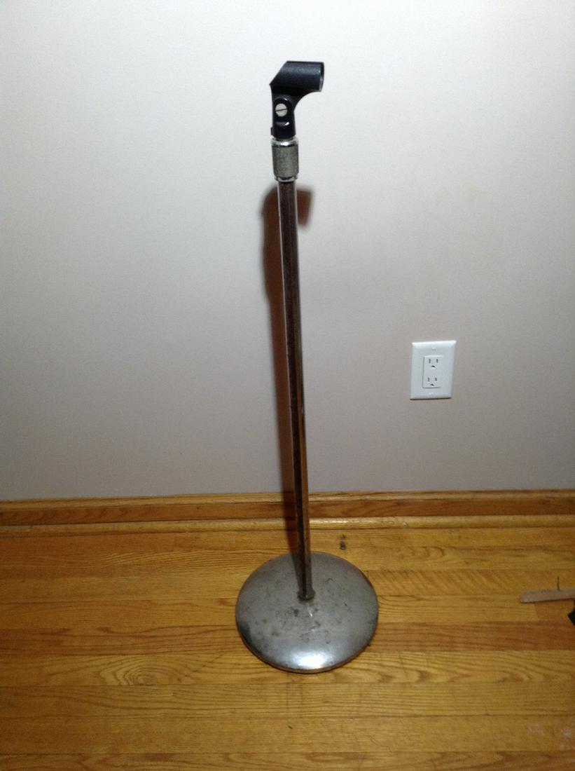 Microphone Stand (1 of 1)