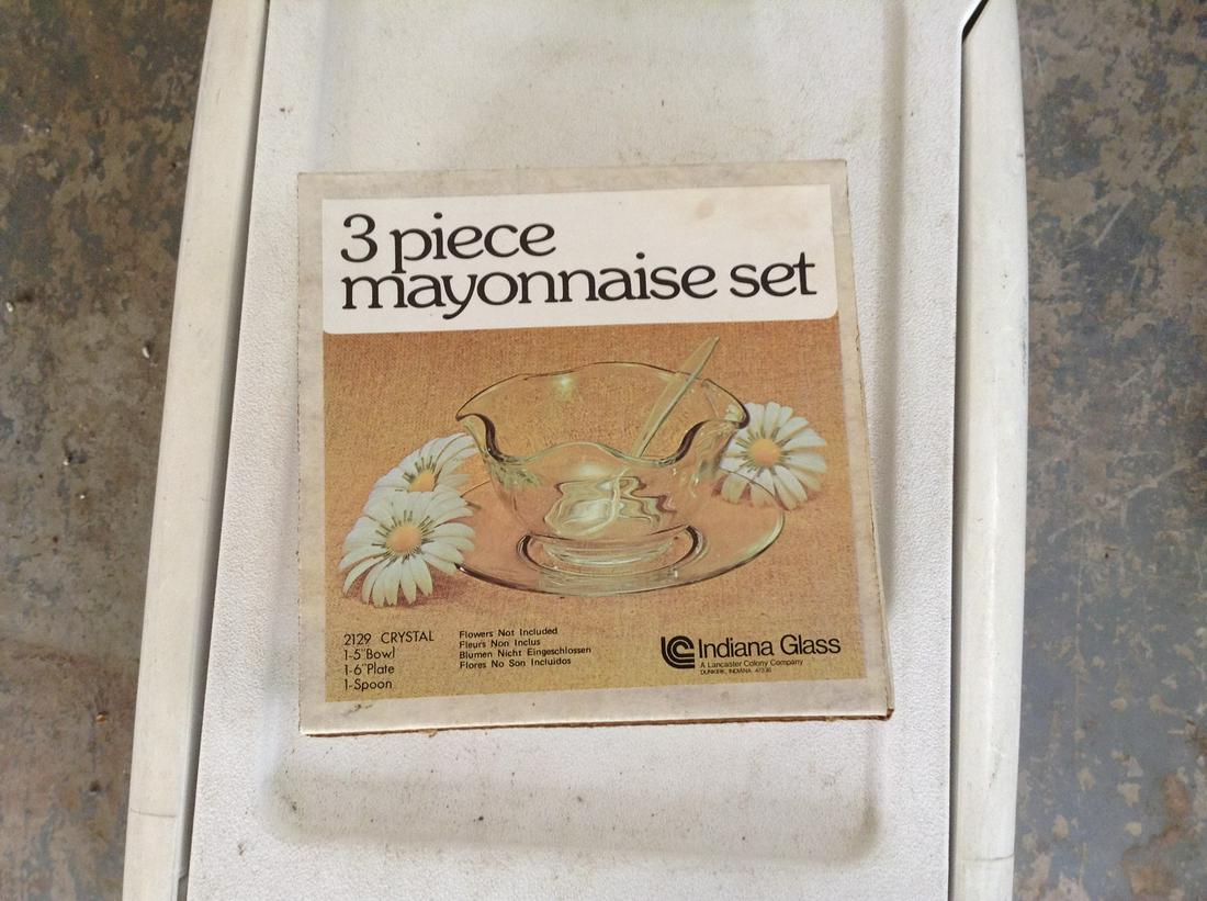 Mid Century Modern Indiana Glass Mayonnaise set in the: Mid Century Modern Indiana Glass Mayonnaise set in the box