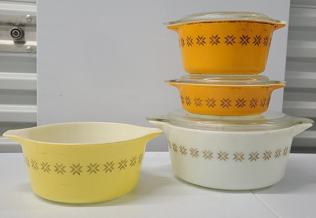 Vintage Pyrex: Vintage Pyrex
