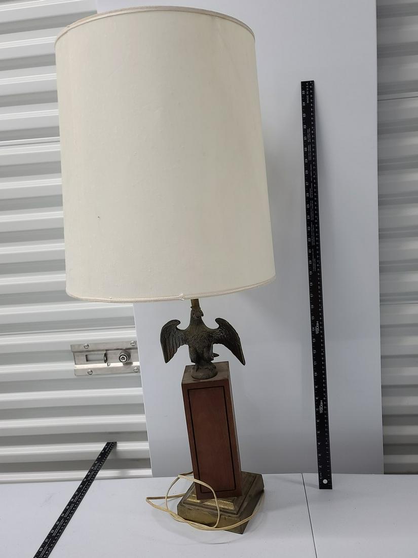 Large Vintage Eagle Lamp Untested (1 of 1)