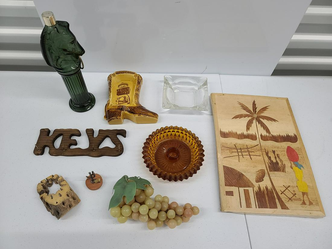 Midcentury Items incl Avon South of the Border Japan (1 of 1)