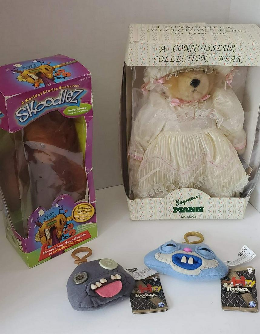 NWT Fugglers Skoodlez & Seymour Mann Bear: NWT Fugglers Skoodlez & Seymour Mann Bear