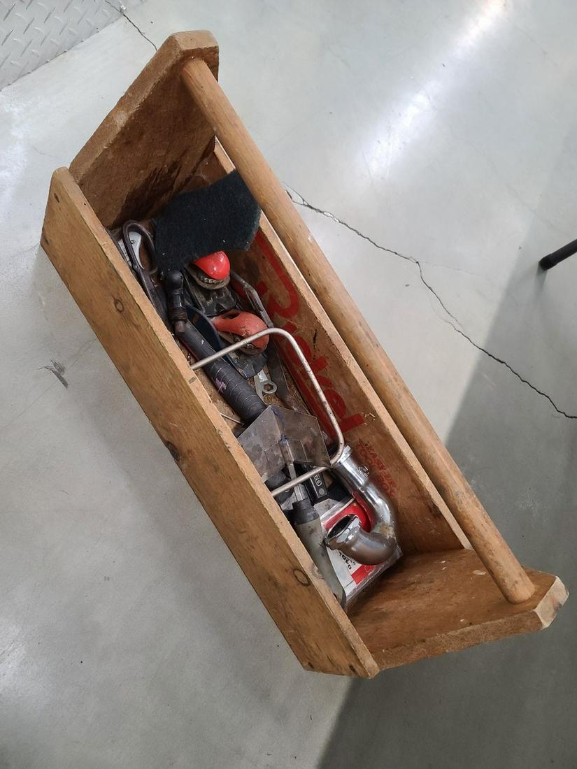 Vintage Rickels Toolbox and Tools (1 of 1)