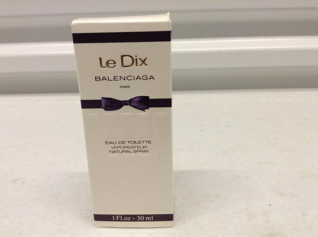Le Dix Balenciaga Natural Spray in Box: Le Dix Balenciaga Natural Spray in Box