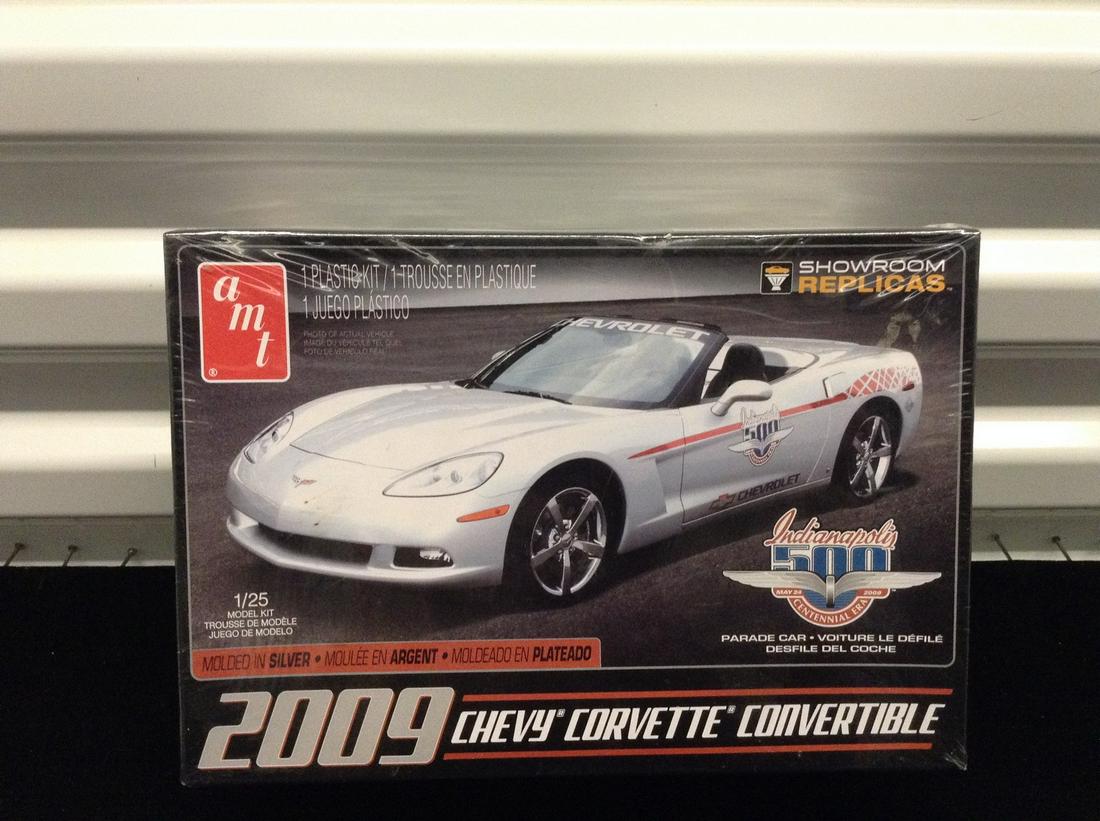 amt 2009 Chevy Corvette Convertible Indy 500 Model Kit (1 of 1)
